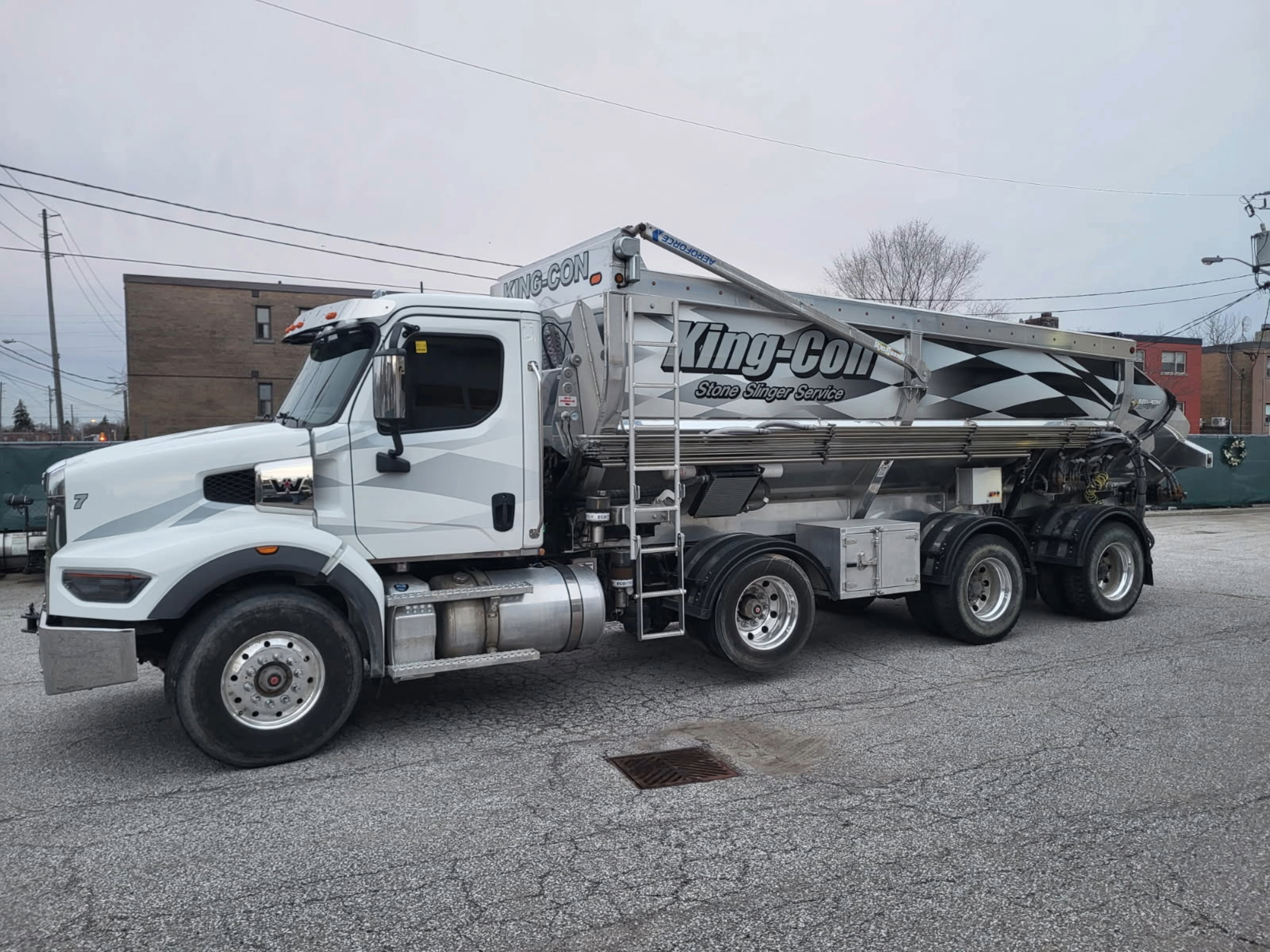 2024 WESTERN STAR 49X W/ XTR25AL EXTREME