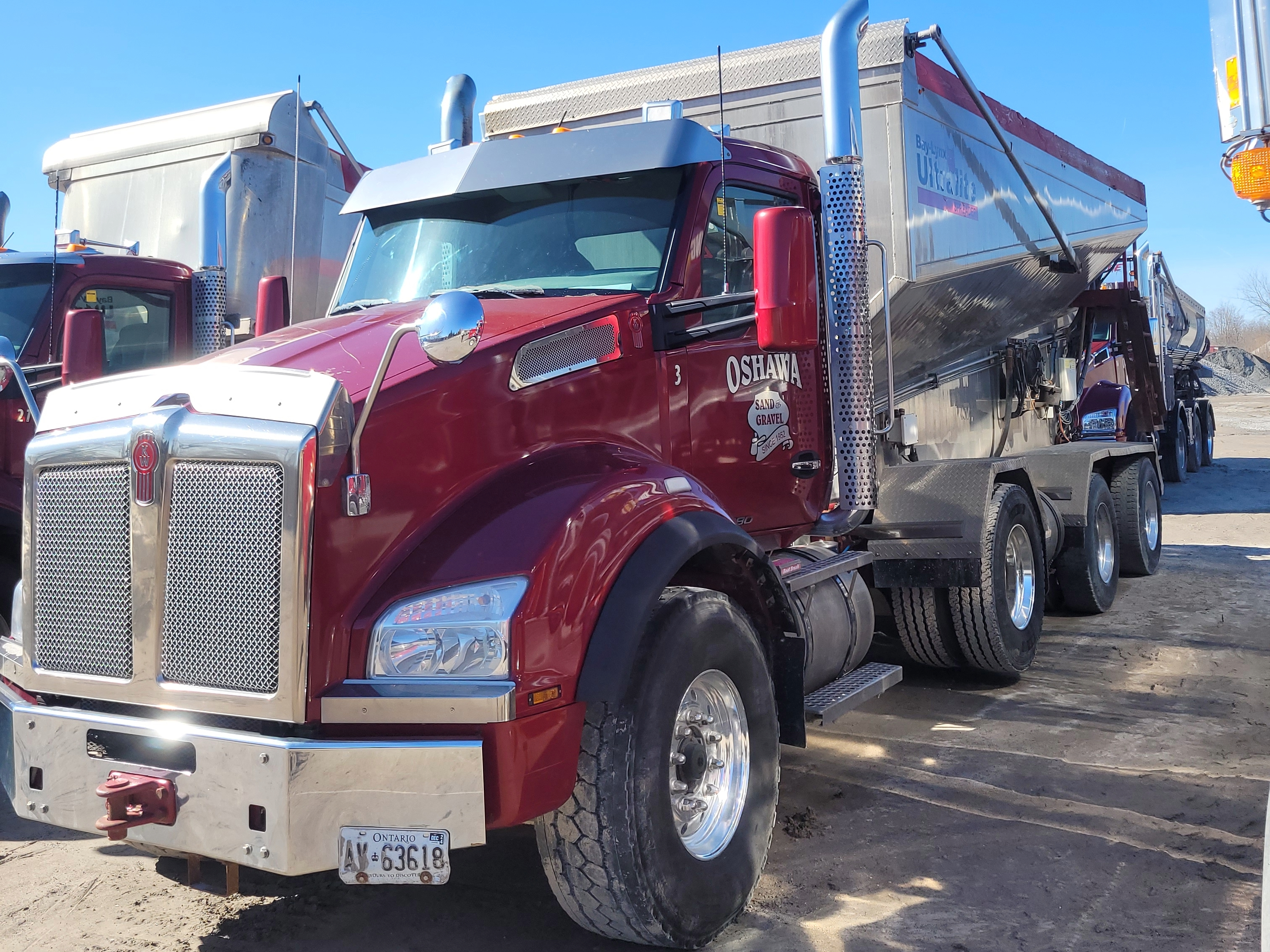 2016 Kenworth T880 w/ Bay-lynx